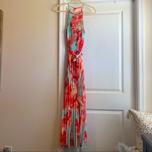 Floral pleated maxi dress